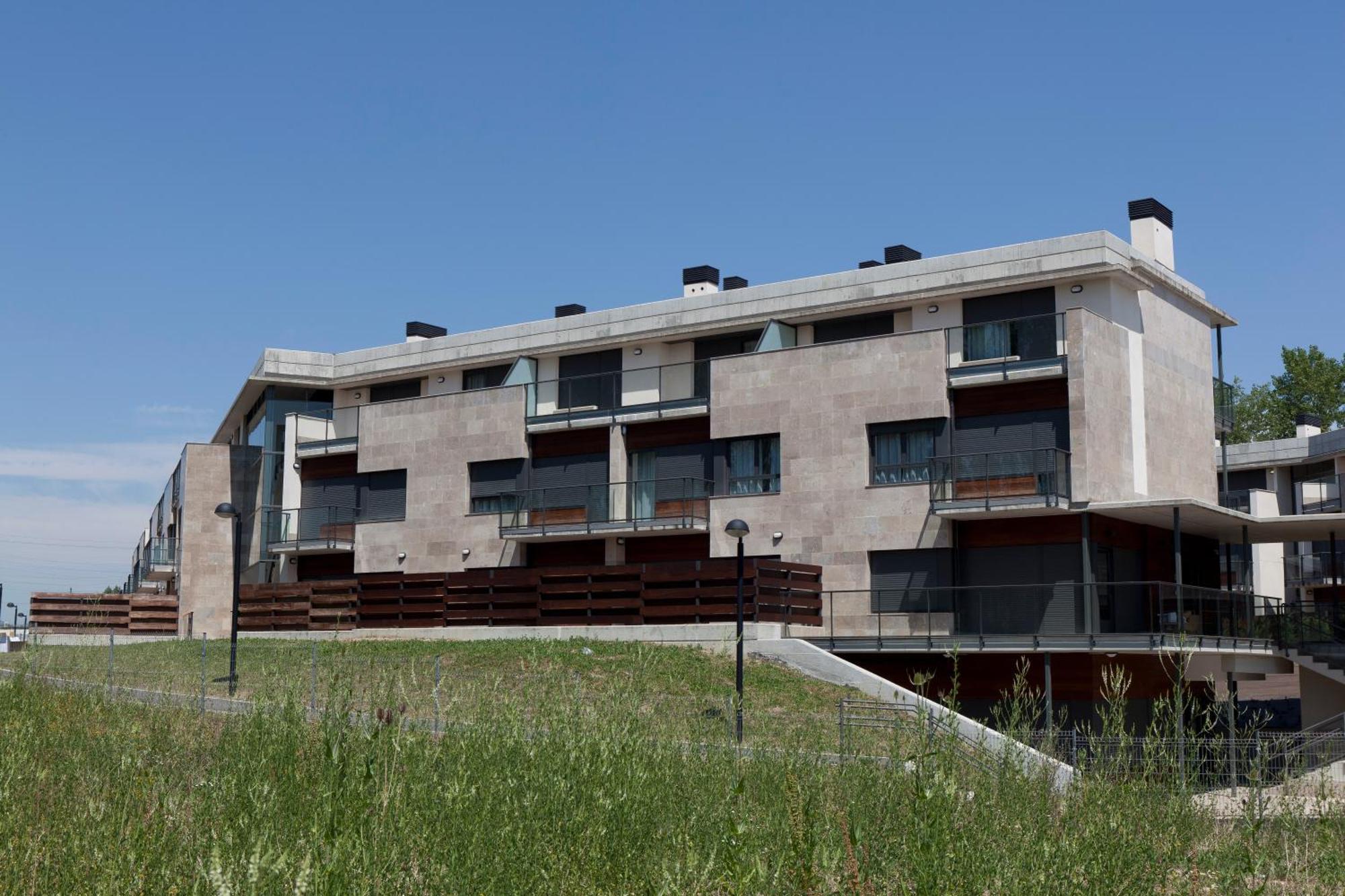 Aparthotel Jardines De Aristi Віторія-Гастейс Екстер'єр фото